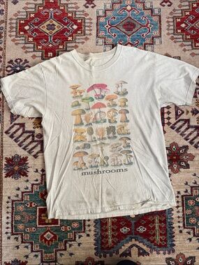 Vintage Men’s Mushroom Tee